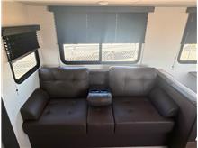 Vehicle Thumb #16