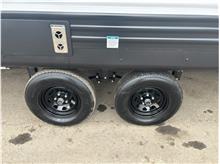 Vehicle Thumb #21