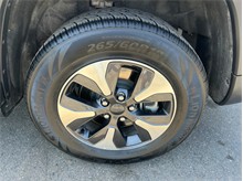 Vehicle Thumb #23