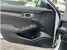 Vehicle Thumb #16