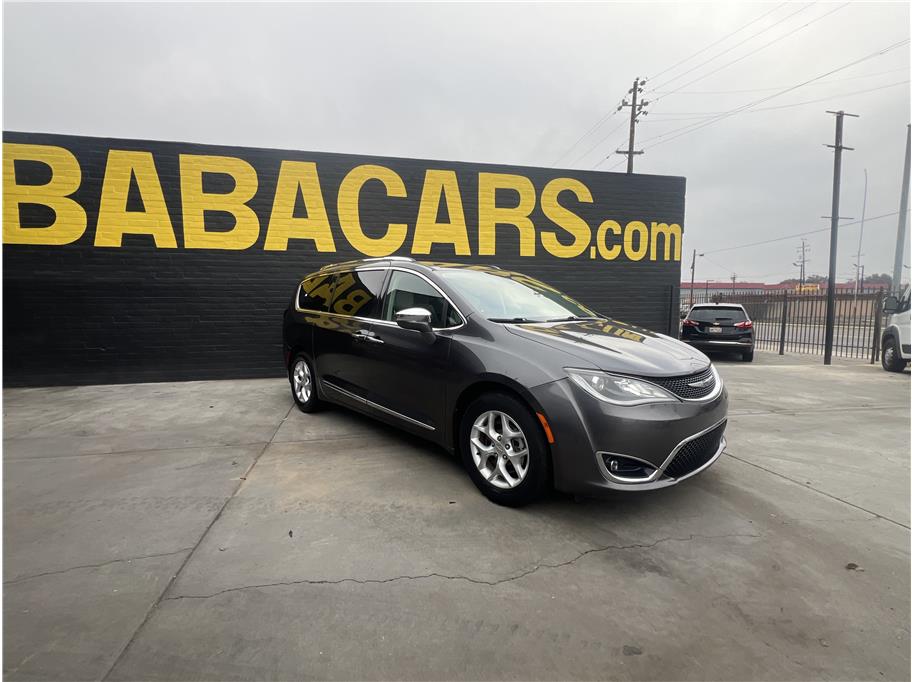 2020 Chrysler Pacifica from 303 Motors