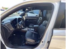 Vehicle Thumb #9