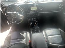 Vehicle Thumb #11