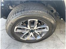 Vehicle Thumb #7