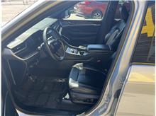 Vehicle Thumb #9