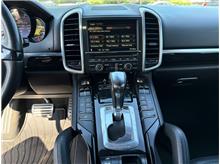 Vehicle Thumb #17