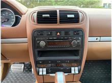 Vehicle Thumb #16