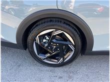 Vehicle Thumb #18