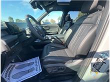 Vehicle Thumb #13