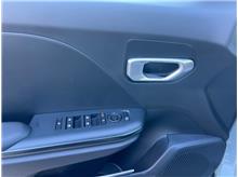 Vehicle Thumb #19