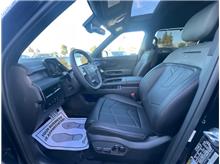 Vehicle Thumb #12