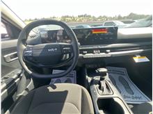 Vehicle Thumb #9