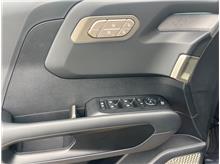 Vehicle Thumb #15