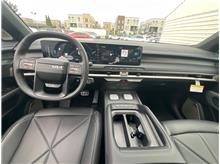 Vehicle Thumb #18