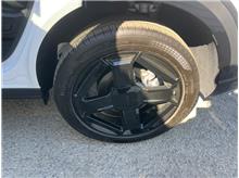 Vehicle Thumb #20