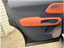 Vehicle Thumb #21
