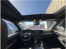 Vehicle Thumb #16