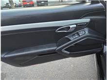 Vehicle Thumb #18