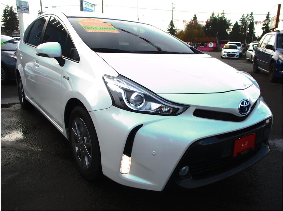2015 Toyota Prius v from GMA of Everett