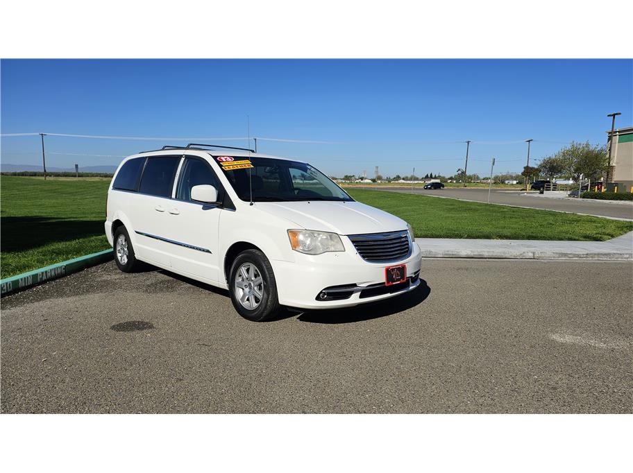 2013 Chrysler Town & Country from VIP Auto Sales, Inc.
