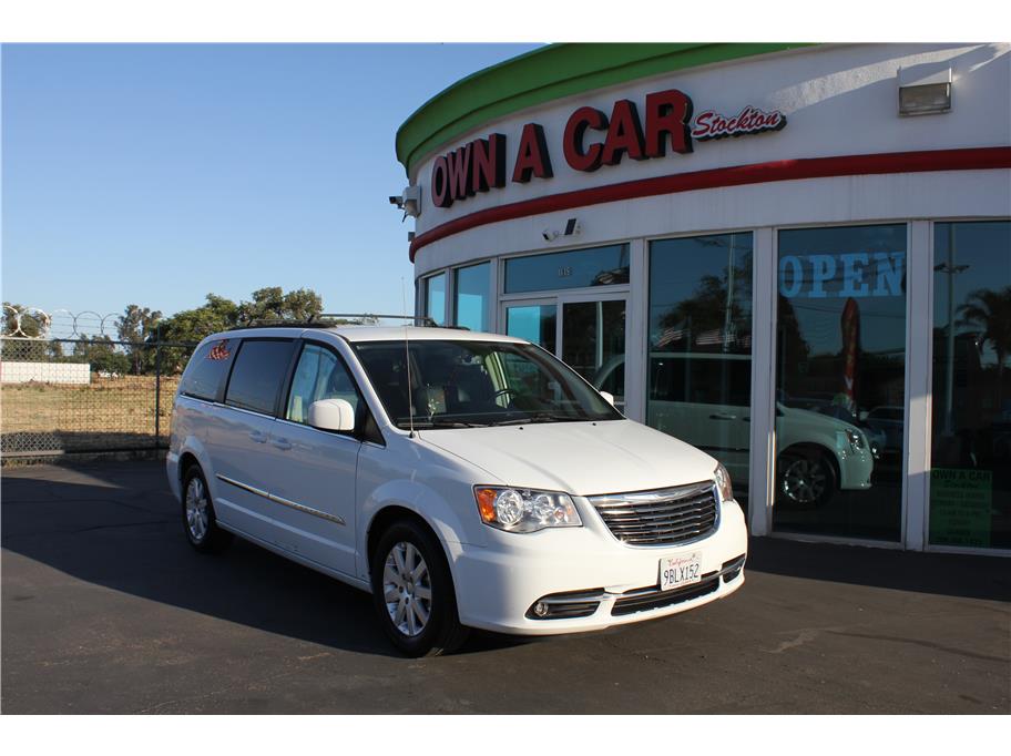 2016 Chrysler Town & Country
