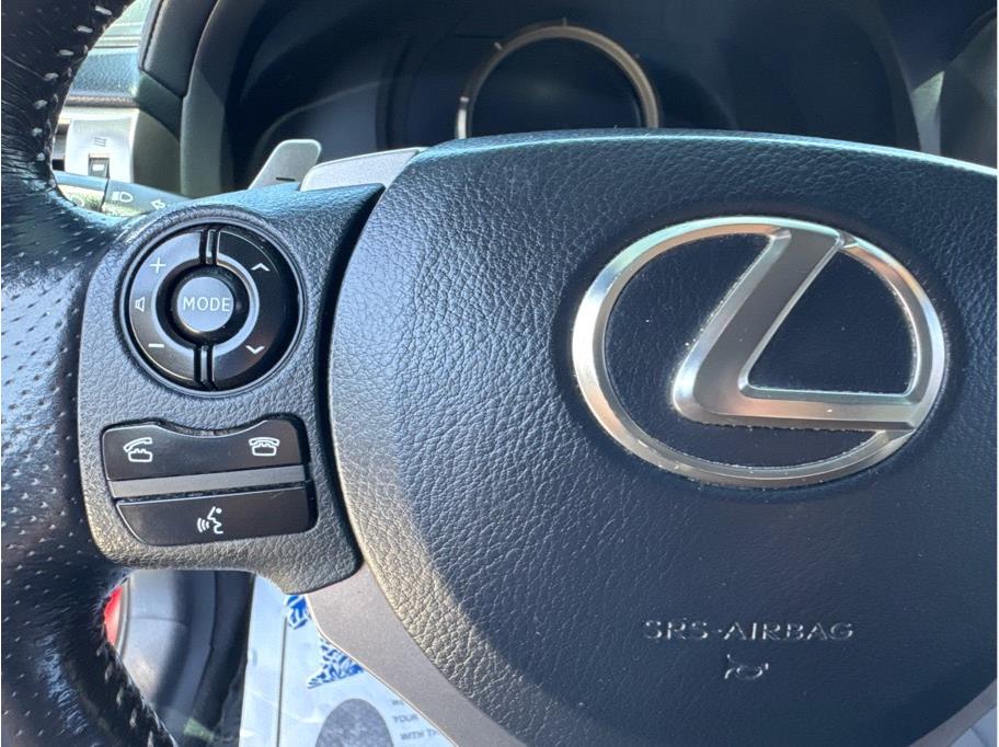 2014 Lexus IS 350 - Photo 17