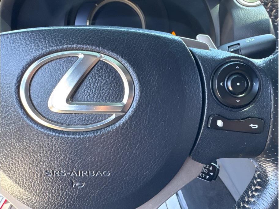 2014 Lexus IS 350 - Photo 18