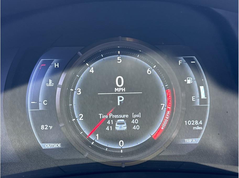 2014 Lexus IS 350 - Photo 19