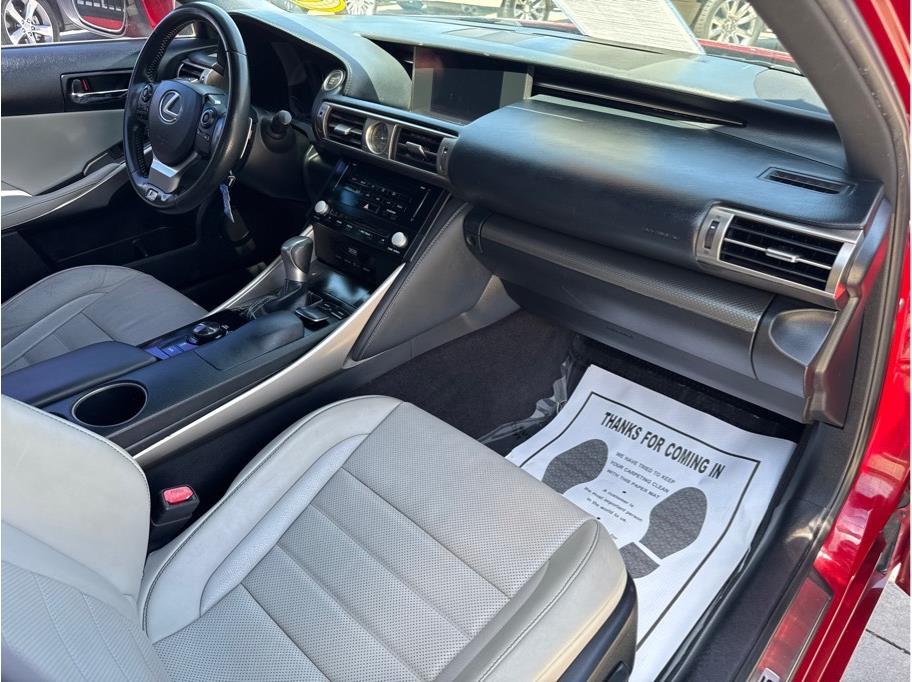 2014 Lexus IS 350 - Photo 31