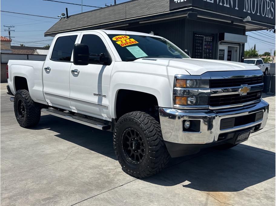 2015 Chevrolet Silverado HD LTZ 4WD Crew Cab Standard Box's photo