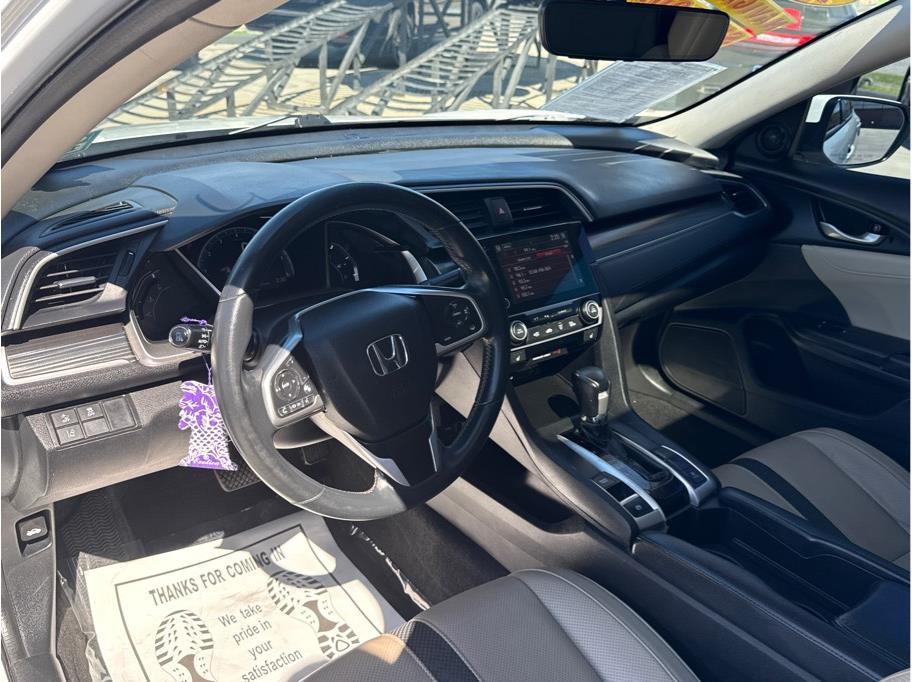 2021 Honda Civic EX-L - Photo 11