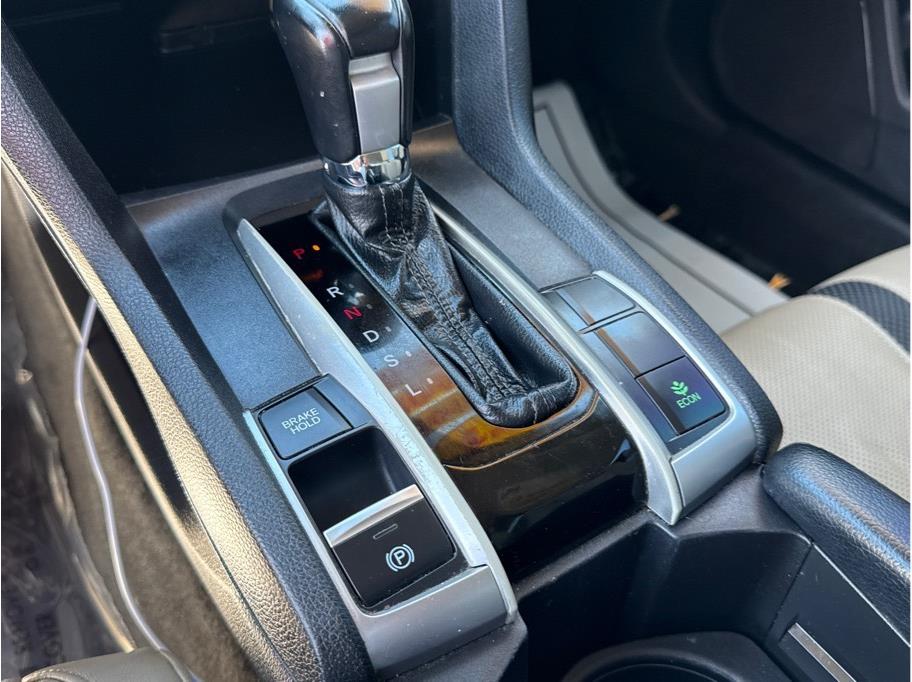 2021 Honda Civic EX-L - Photo 20