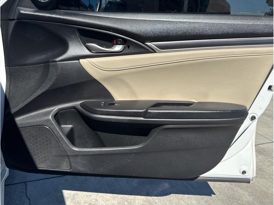 2021 Honda Civic EX-L - Photo 29