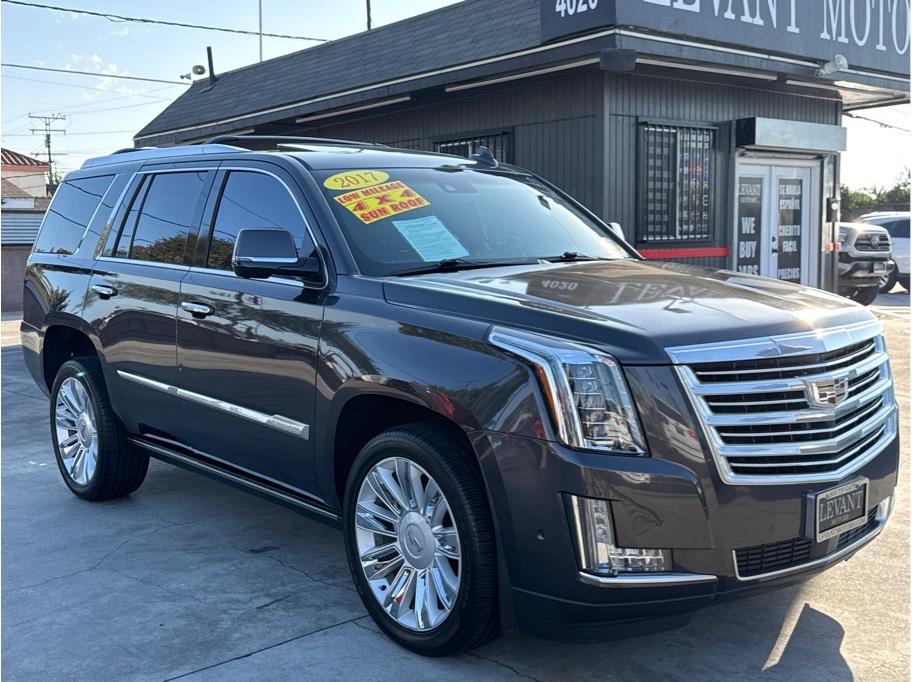 2017 Cadillac Escalade Platinum