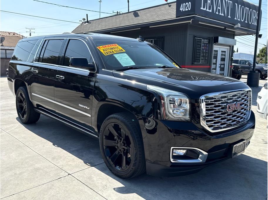 2018 GMC Yukon XL Denali's photo