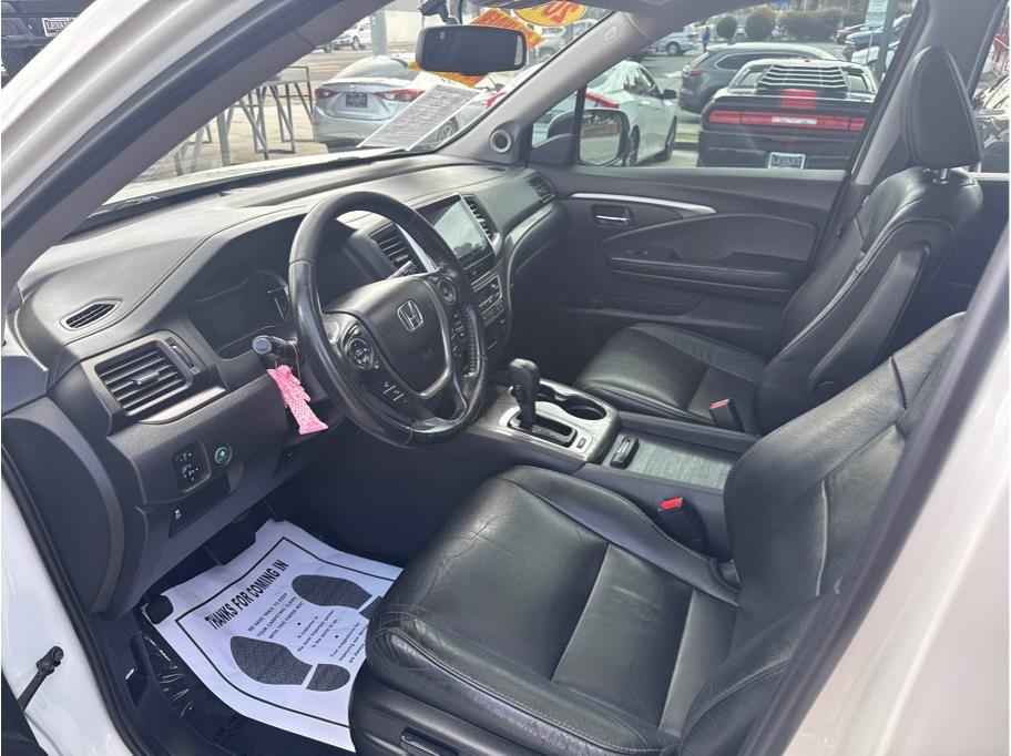 2018 Honda Pilot EX-L - Photo 17