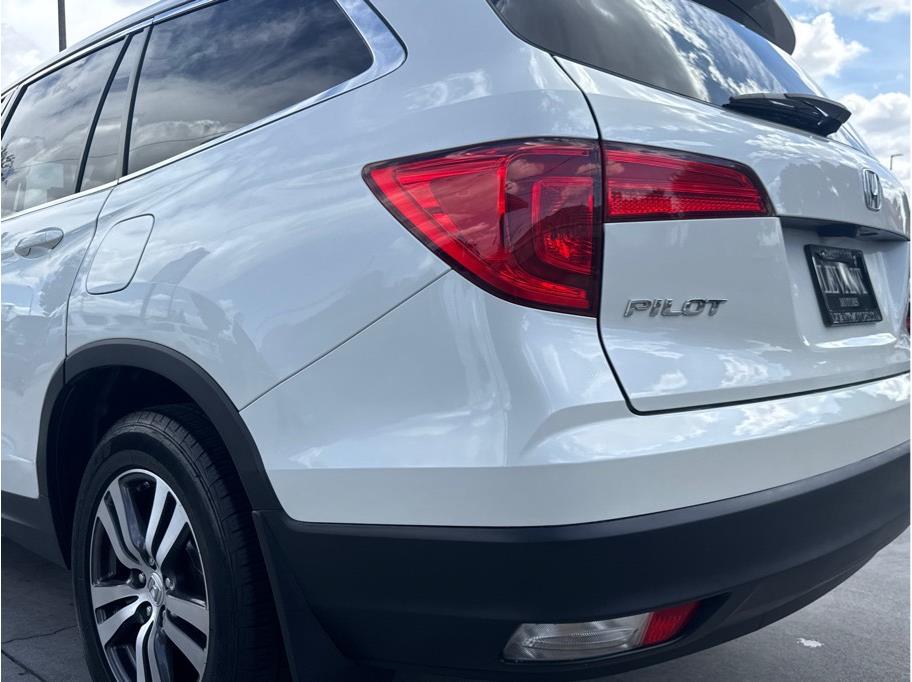 2018 Honda Pilot EX-L - Photo 8