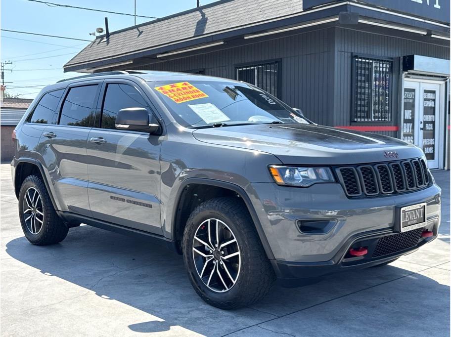 2020 Jeep Grand Cherokee from Levant Motors