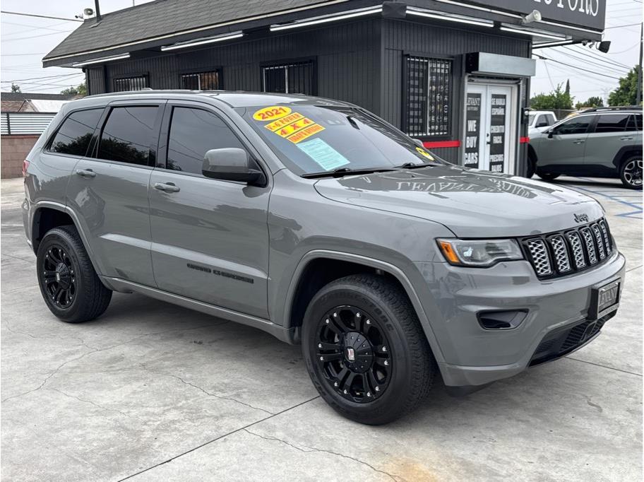 2021 Jeep Grand Cherokee from Levant Motors