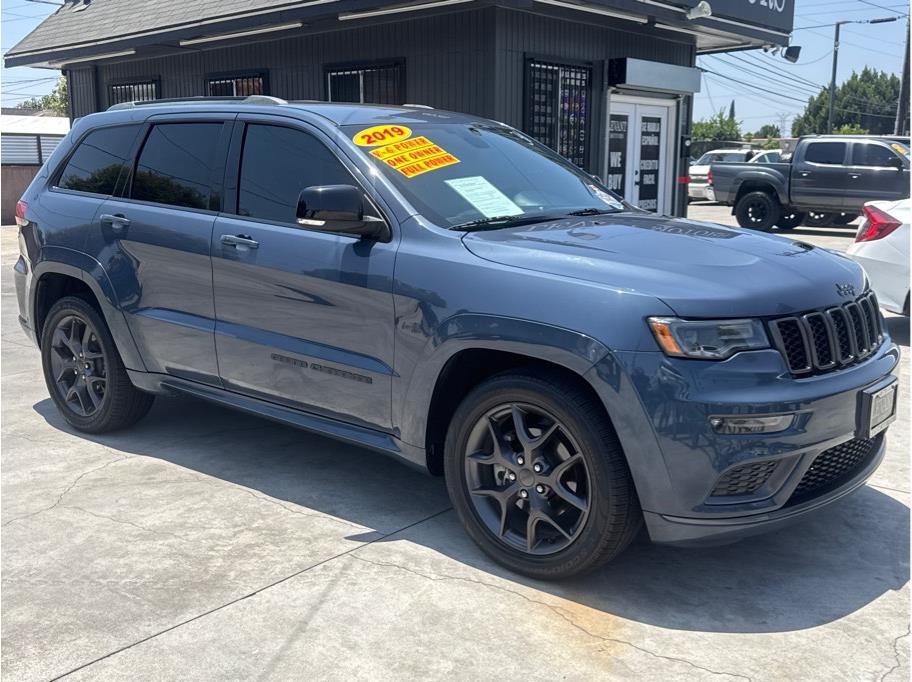 2019 Jeep Grand Cherokee from Levant Motors