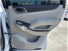 Vehicle Thumb #23