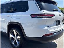 Vehicle Thumb #52