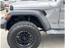 Vehicle Thumb #43