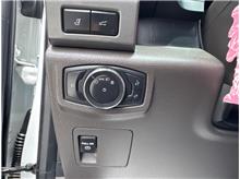 Vehicle Thumb #18