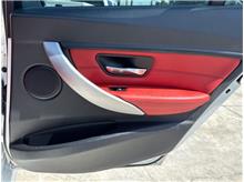 Vehicle Thumb #24