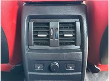 Vehicle Thumb #26