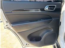 Vehicle Thumb #15