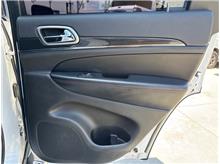 Vehicle Thumb #20