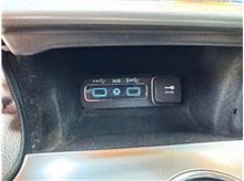 Vehicle Thumb #37