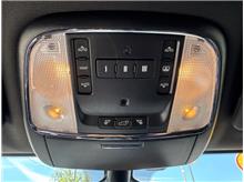 Vehicle Thumb #38
